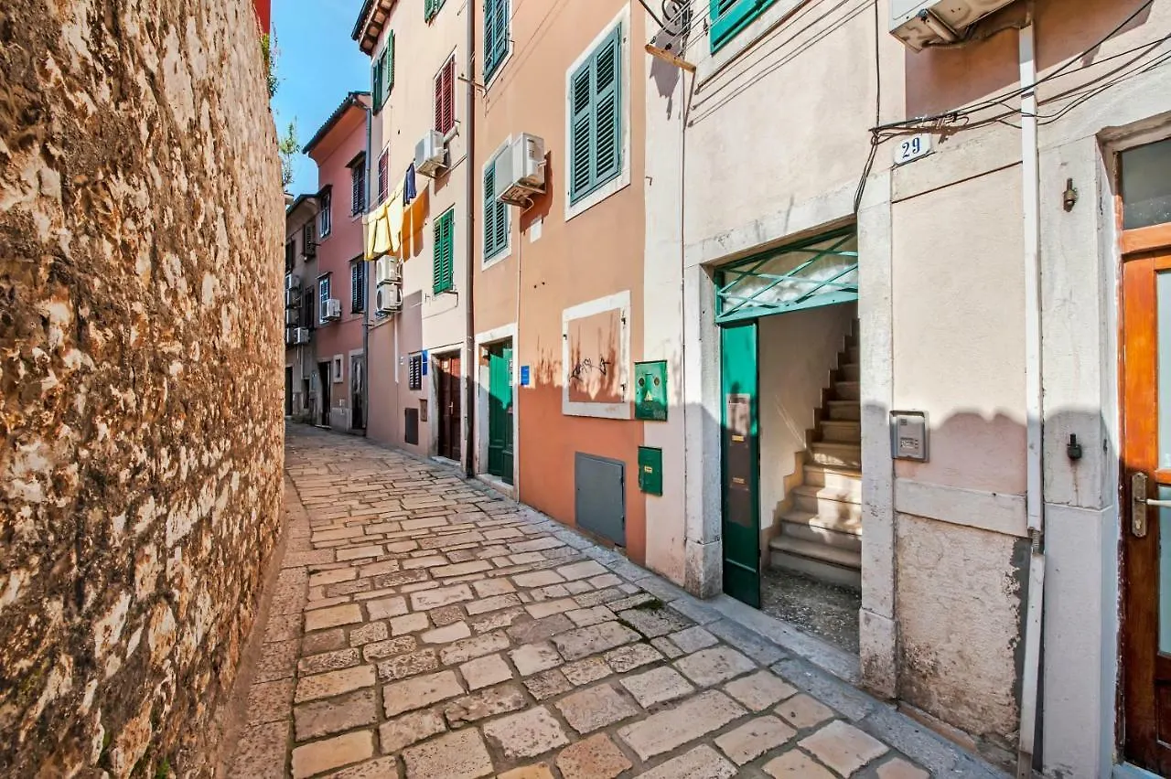 Riva Blu Sea View Apartment Rovinj 0*,